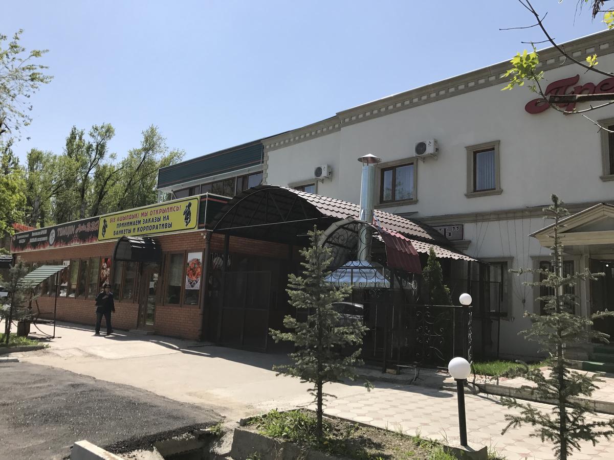 Hotel Prestizh Taraz Exteriör bild